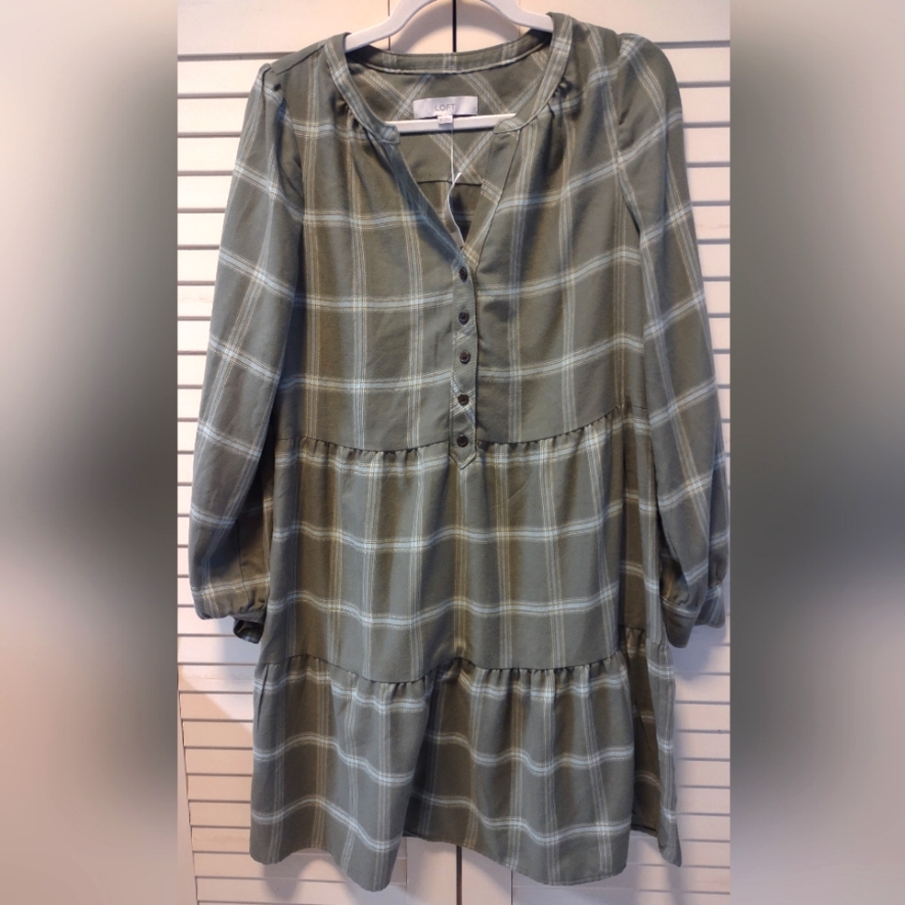 LOFT NWT Juniors Med Tall Boho Sage Green Flannel Dress